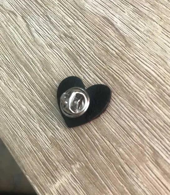 PIN'S À PAILLETTE COEUR ROSE - Wantit
