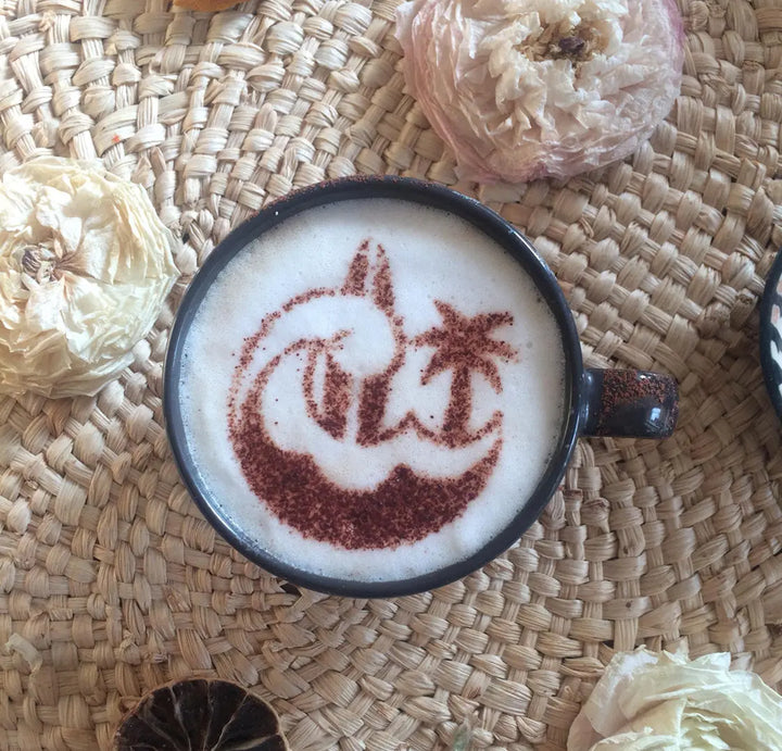 pochoir café latte montpellier motif surf
