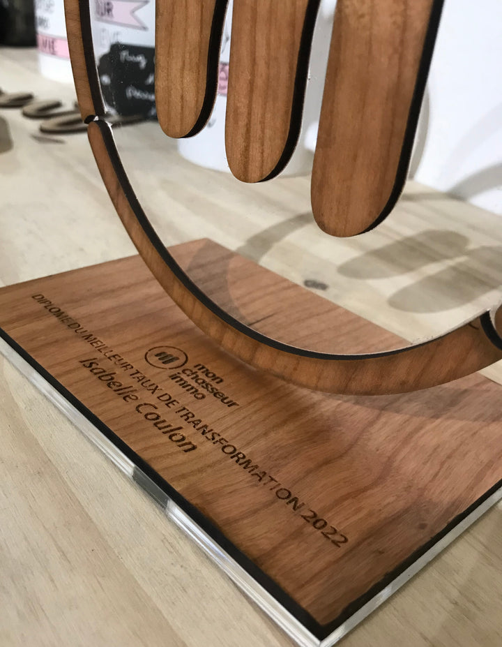 Trophées Personnalisés sur Mesure