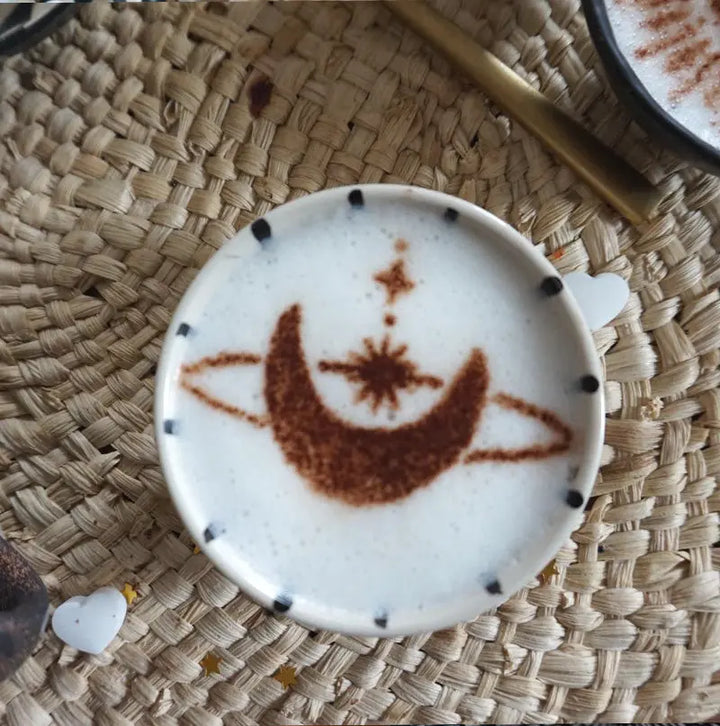 pochoir cafe latte motif astral idée cadeau montpellier
