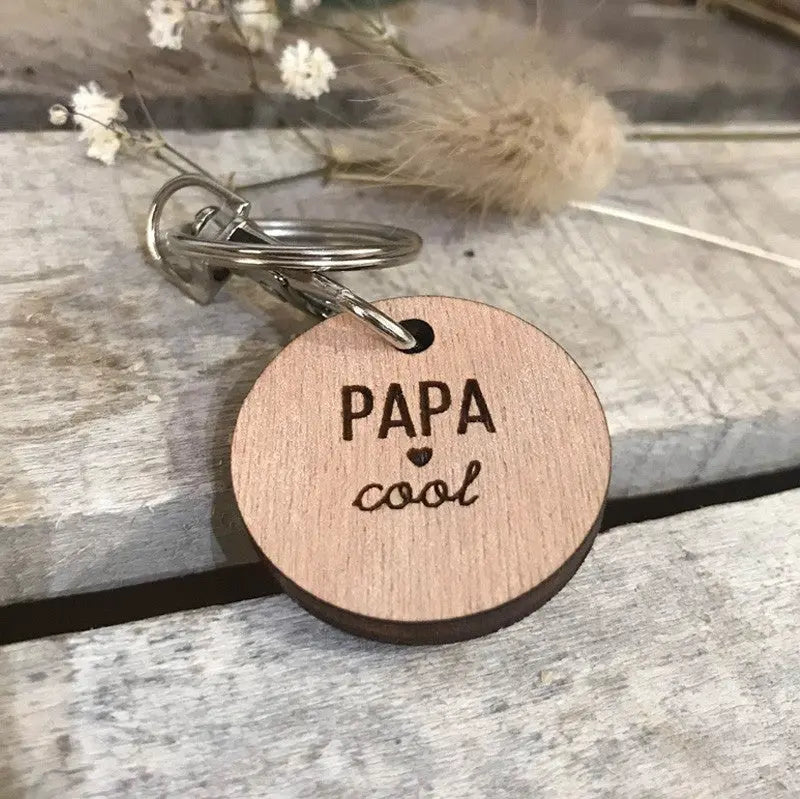 porte clé bois gravé personnalisé idée cadeau  montpellier fête des pères 